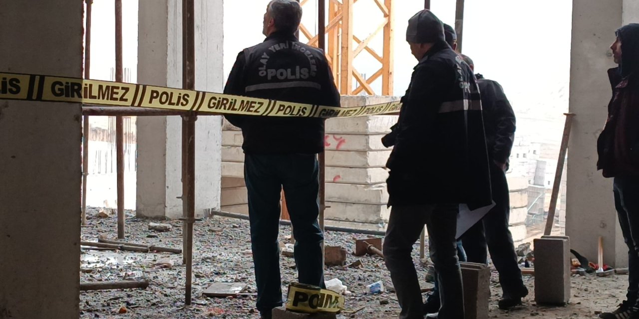 Kırıkkale'de İnşaattan Düşen İşçi, Ağır Yaralandı