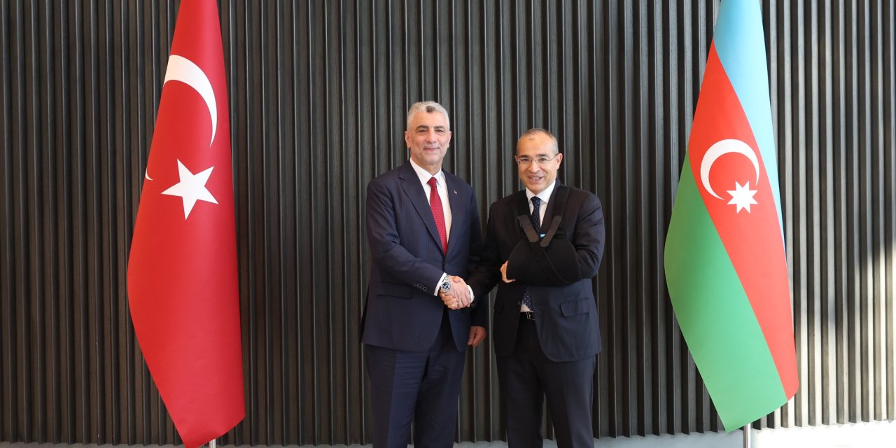 Bakan Bolat, Azerbaycan Ekonomi Bakanı Cabbarov İle Görüştü