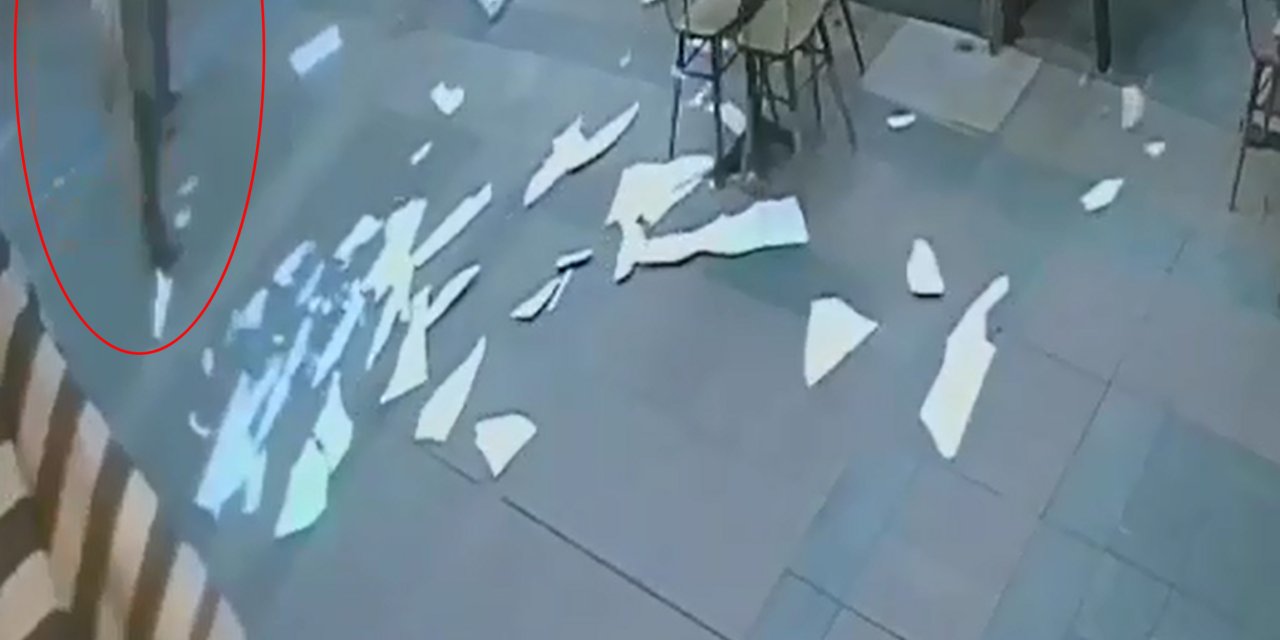 Antalya'da Fırtına; Uçak Seferleri İptal (2)