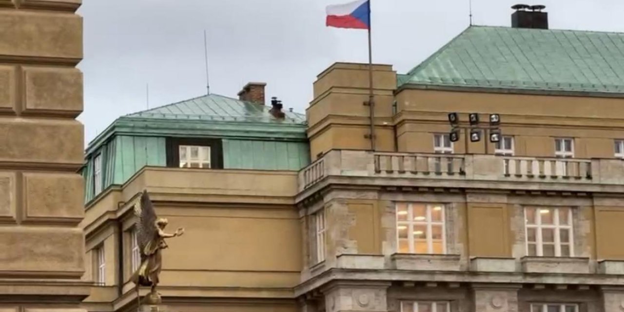 Prag’da 15 Kişiyi Öldüren Saldırganın İki Farklı Cinayeti Daha İşlemiş Olabileceği Açıklandı