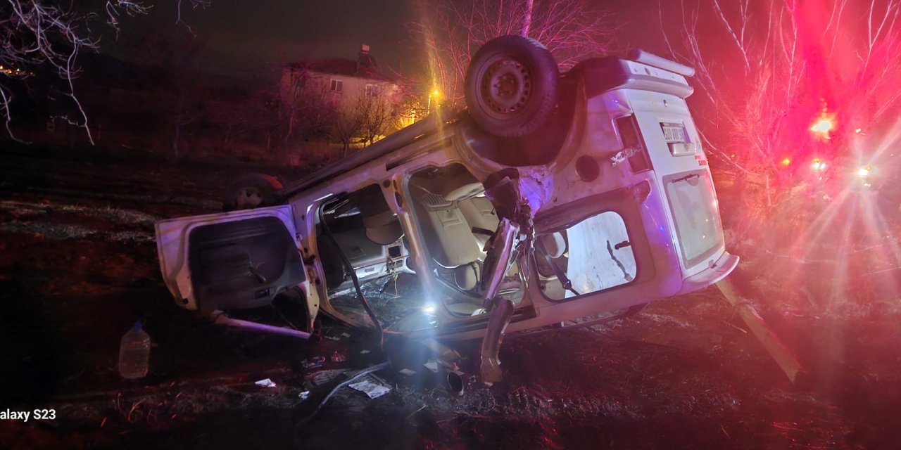 Sürücüsü Alkollü Araç Takla Attı; 2 Yaralı