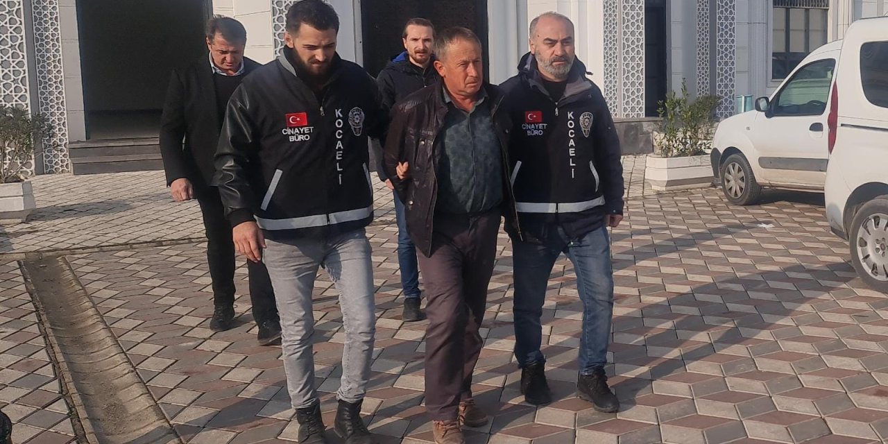 17 Yıl Sonra Yakalanan Cinayet Şüphelisi, Suçu Baskı Altında Kabul Ettiğini İddia Etti