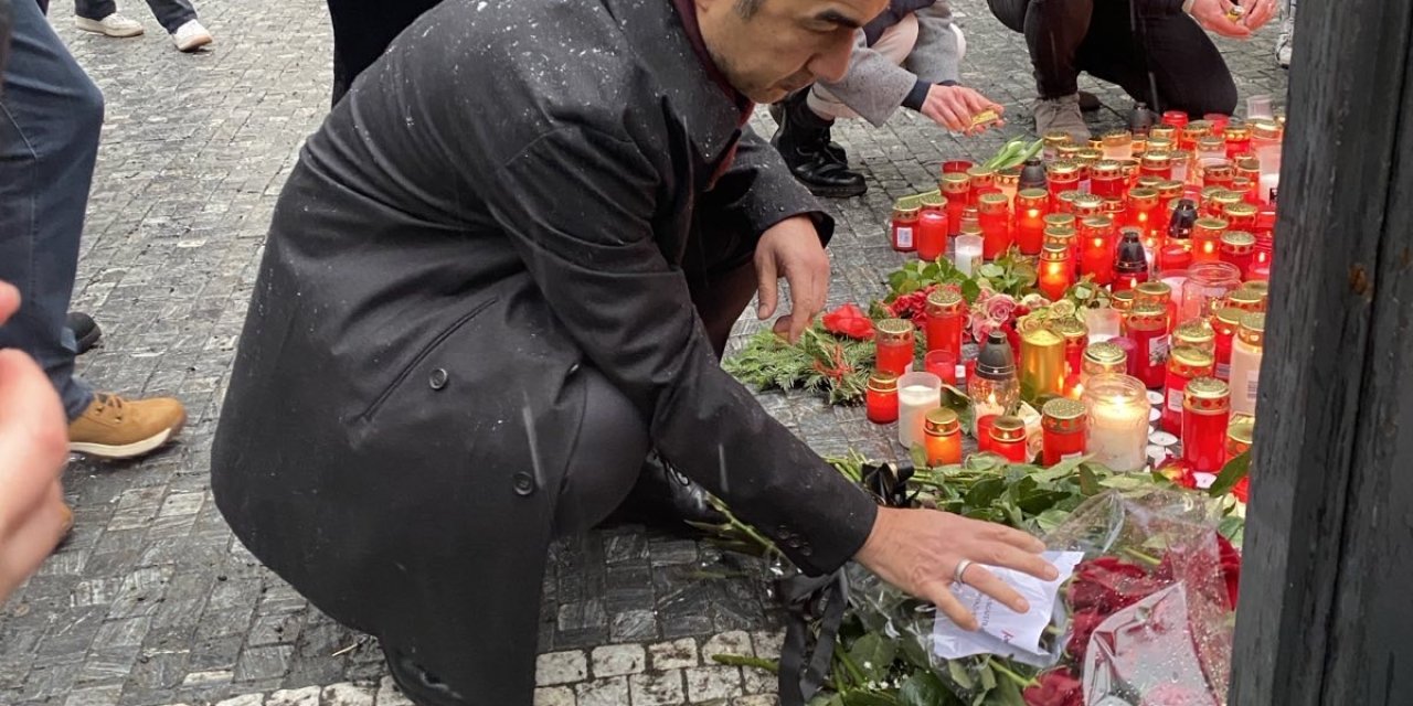 Abd Ve İngiltere Büyükelçiliklerinden ‘Prag’ Paylaşımı