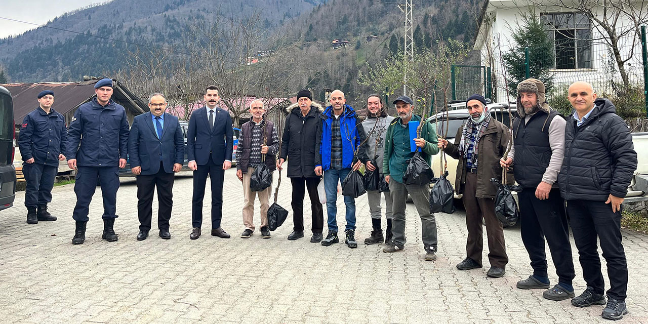 Hemşin’de “Haçaçur Armudu" fidan dağıtımı yapıldı