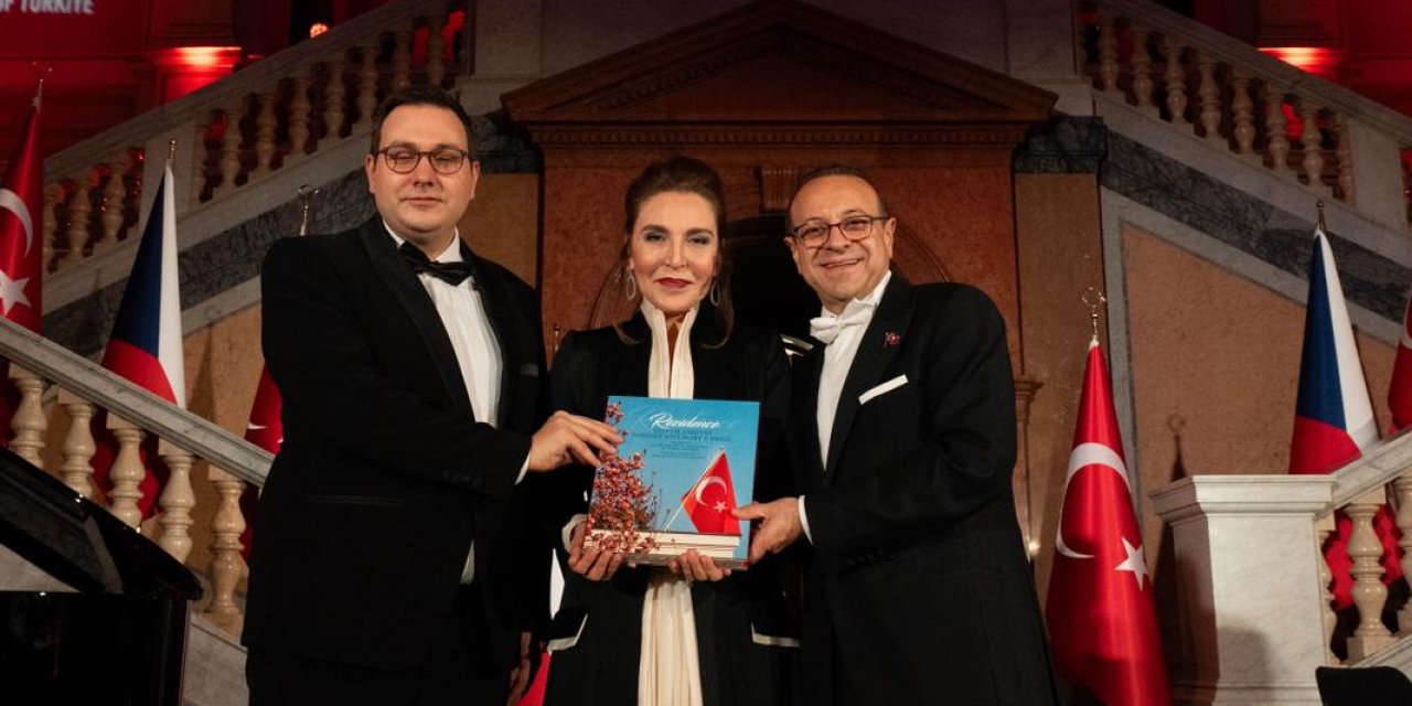 Türkiye'nin Prag Büyükelçilik Binası Ve Türk-çek İlişkilerinin Tarihçesi Kitaplaştırıldı