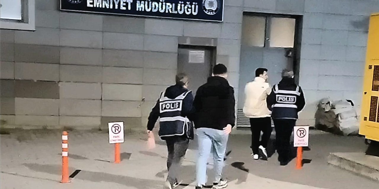 Kar Vaadiyle 2 Kişiyi 282 Bin Lira Dolandıran 2 Şüpheliye Gözaltı