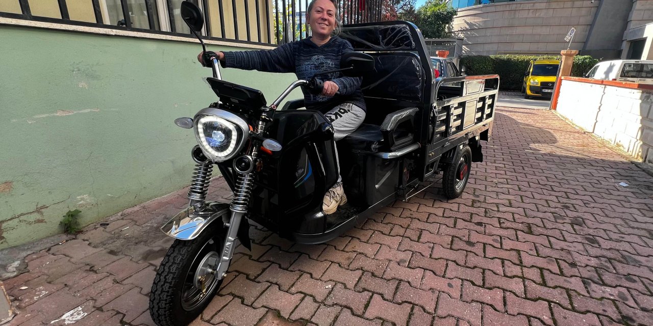 Pazarda Satış Yapmak İçin Krediyle Aldığı Motosiklet Çalınmıştı, Yenisi Hediye Edildi