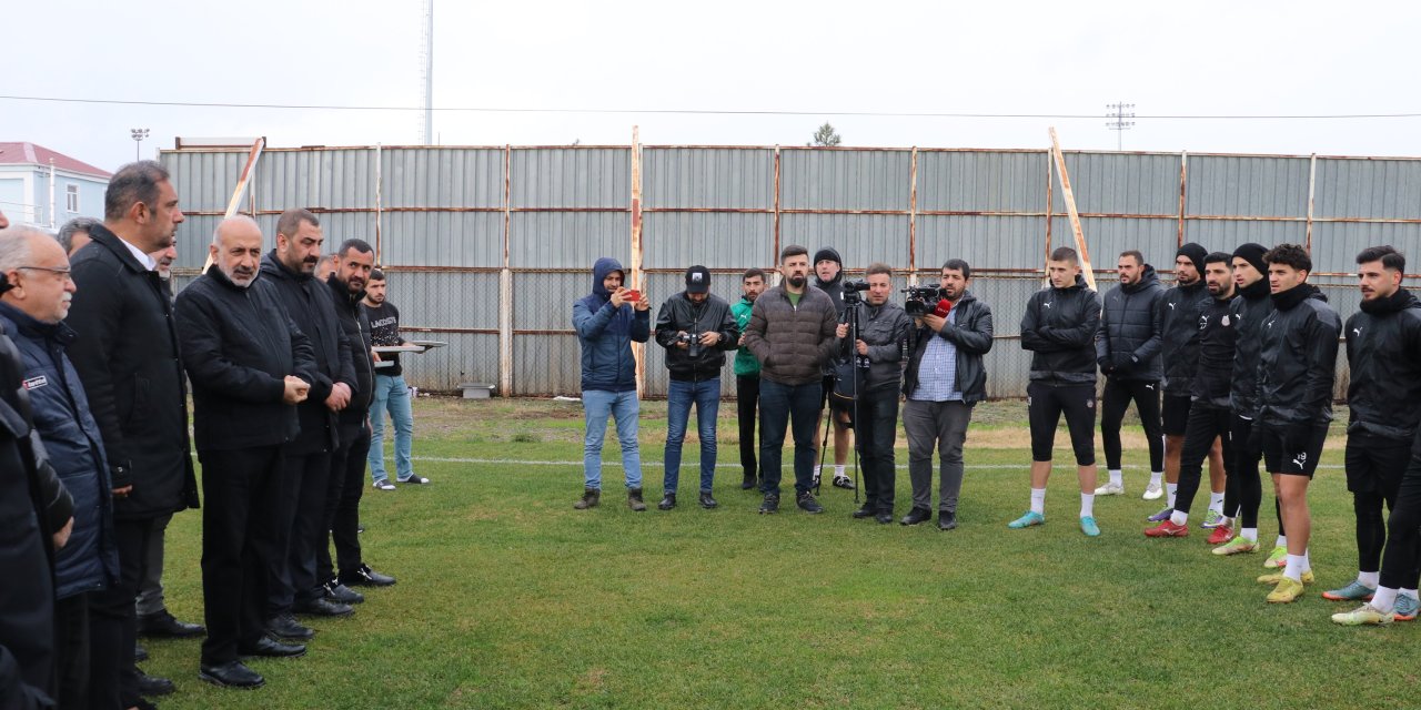 Diyarbakır'da 104 Stk’dan Diyarbekirspor'a Destek Ziyareti