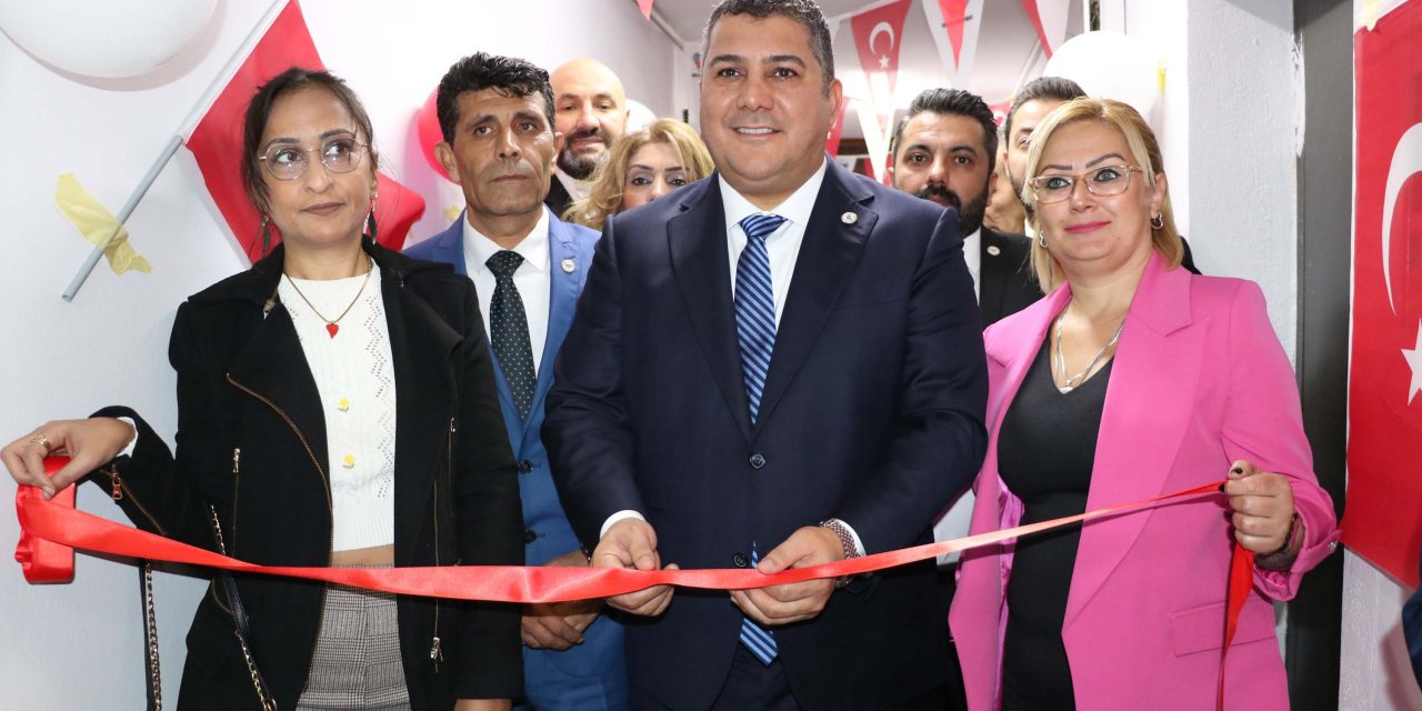 Yerli Ve Milli Parti'nin İzmir İl Başkanlığı Açıldı