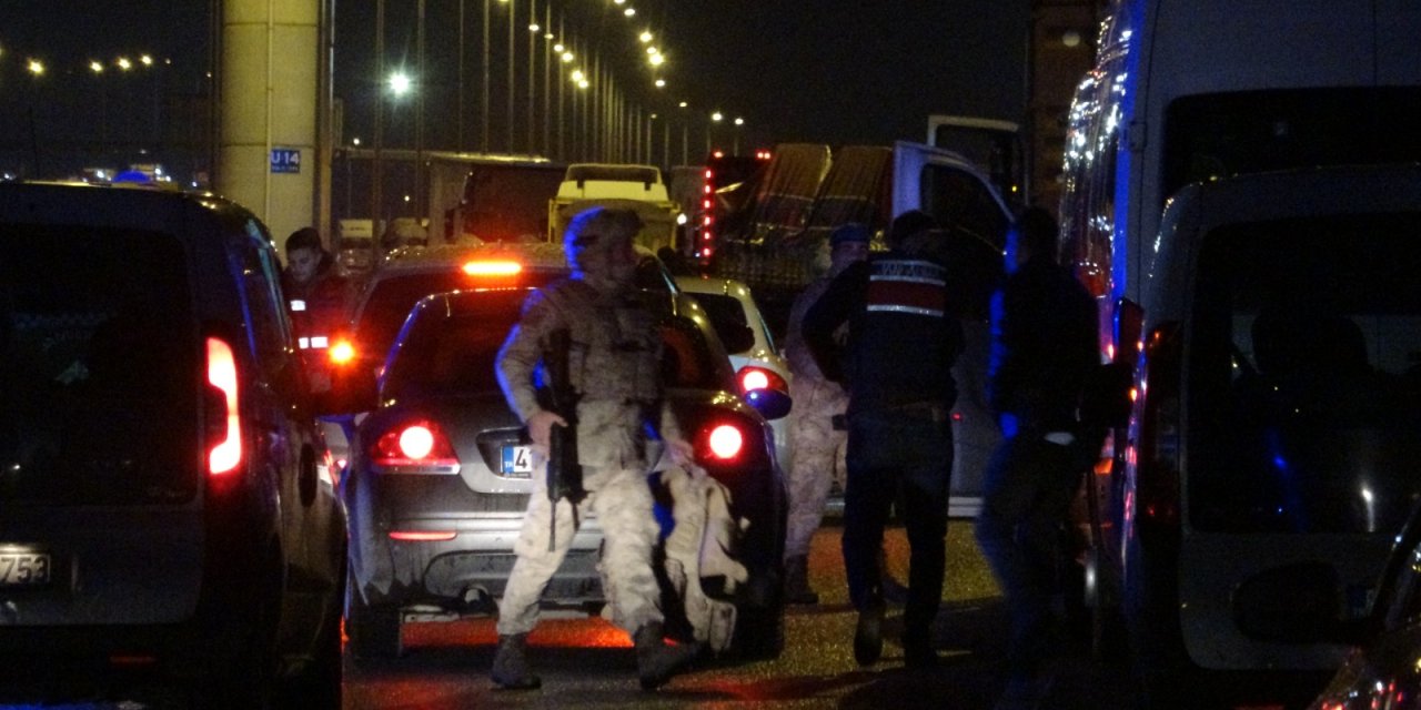 Kuzey Marmara Otoyolu'nda Tır Sürücüsünü Rehin Aldı, Ekiplere Ateş Açtı (2)