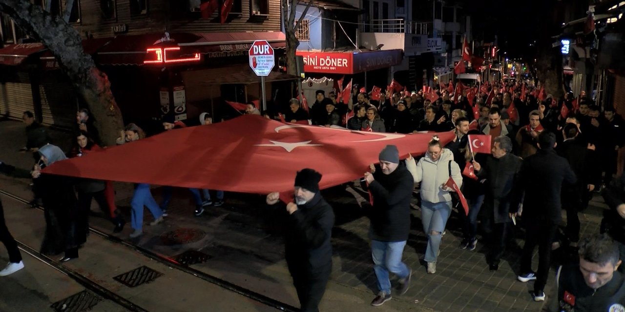İyi Parti'den Bursa'da Şehitler İçin Yürüyüş