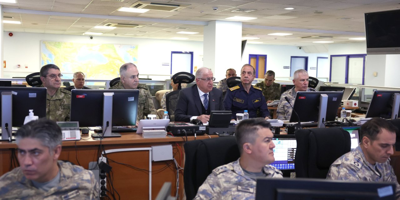 Bakan Güler, 29 Hedefin İmha Edildiği Hava Harekatlarını Sevk Ve İdare Etti (2)