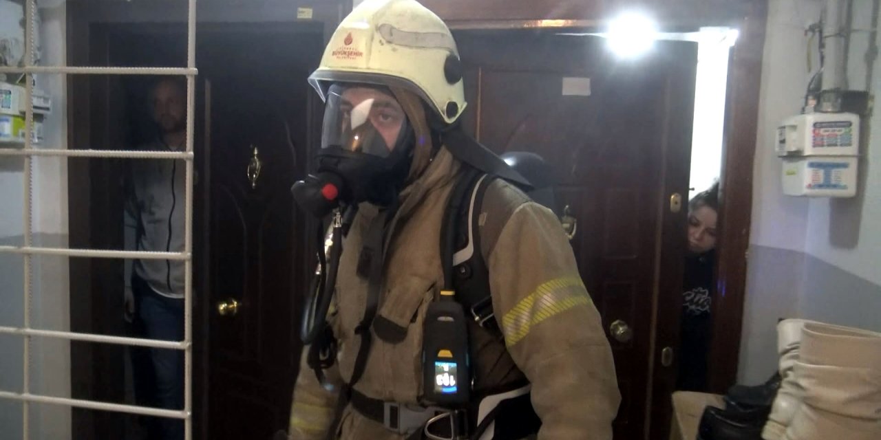 Avcılar’da Apartmanda Koku Tedirginliği