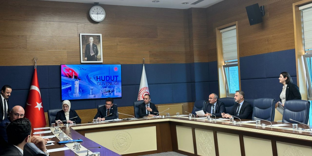 Sınırda Fotokapanlı Güvenlik