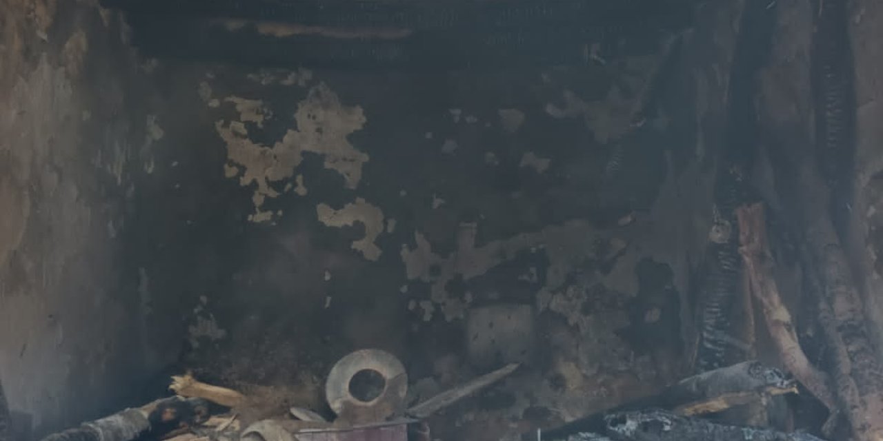 Yangında Kayınvalide Öldü, Gelini Hastaneye Kaldırıldı