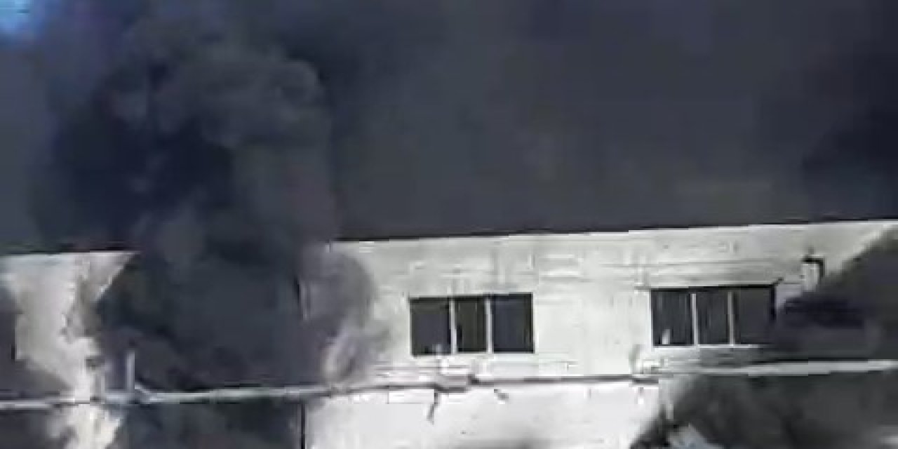 Hatay’da Büro Malzemeleri Üreten Atölyede Yangın