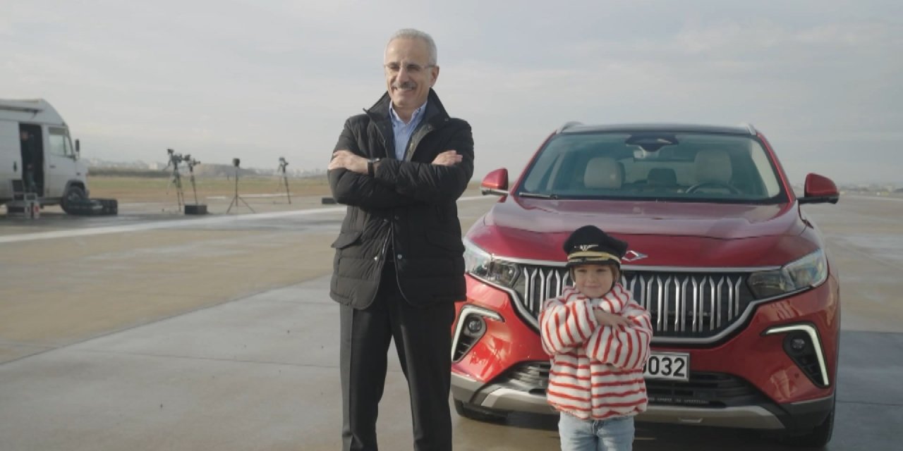 Bakan Uraloğlu Sabiha Gökçen Havalimanı'nda 2. Pisti Açılışı Öncesi Test Etti