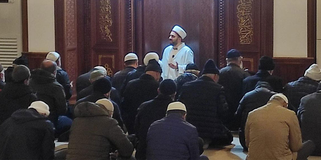 Rize'de camilerde şehit Mehmetçikler için dua edildi