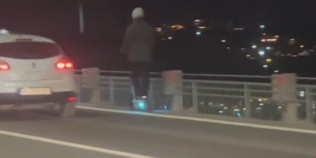 15 Temmuz Şehitler Köprüsü'nde Skuterle Tehlikeli Yolculuk Kamerada