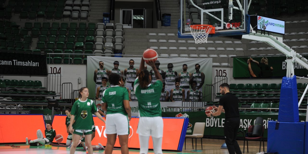 Kaptan Eda Şahin, Vize Sorunu Nedeniyle Eksik Kadro Ve Sakat Çıktıkları Maçı Anlattı