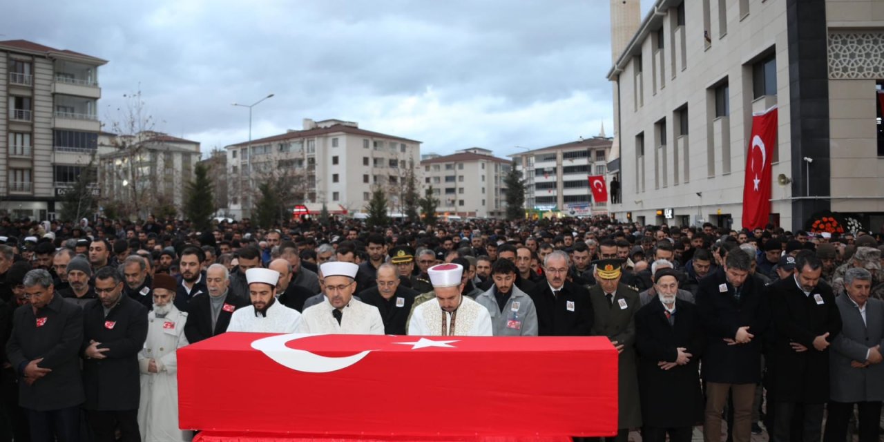 Şehit Kemal Aslan, Elazığ’da Son Yolculuğuna Uğurlandı