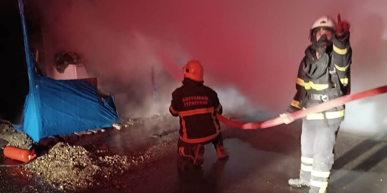 Konteyner Kentte Çıkan Yangın Korkuttu
