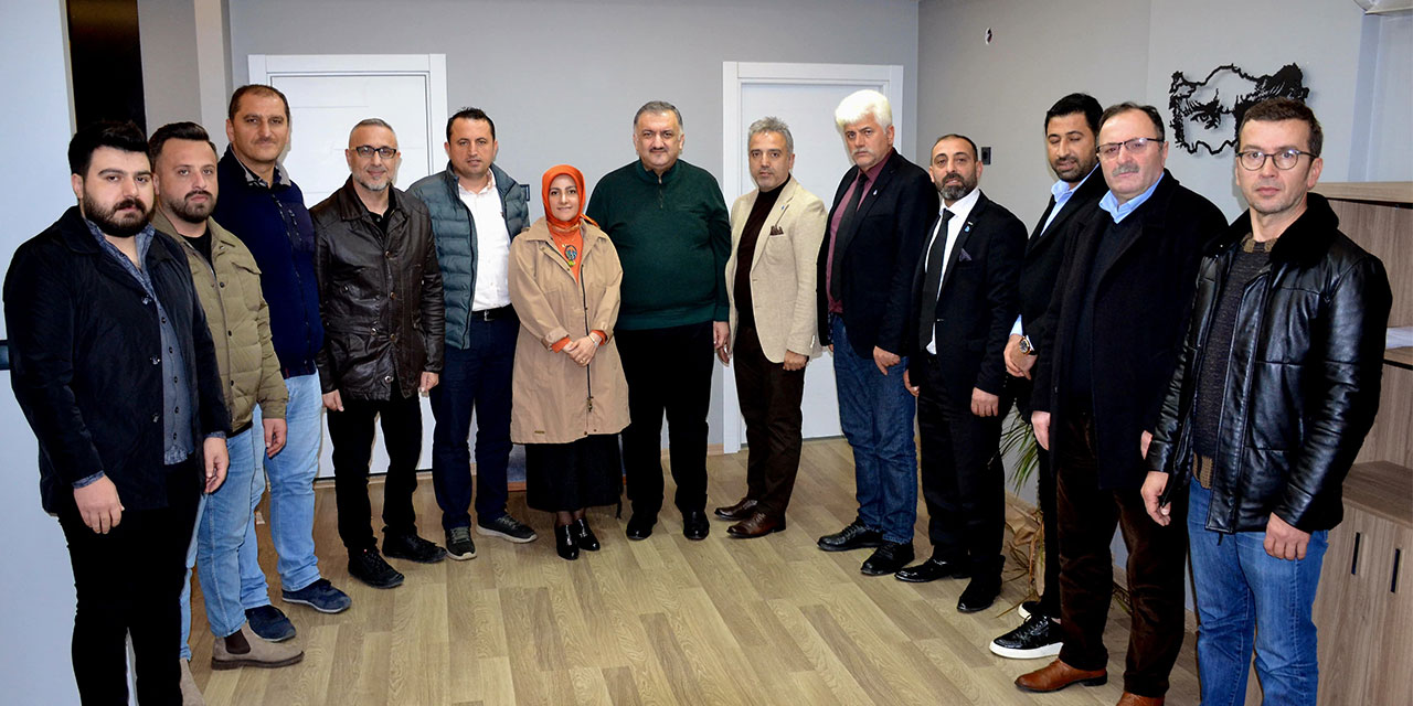 Milletvekili Karal: Bu bütçe ile yoksulun elindeki ekmeğin yarısını alıp faize verecekler