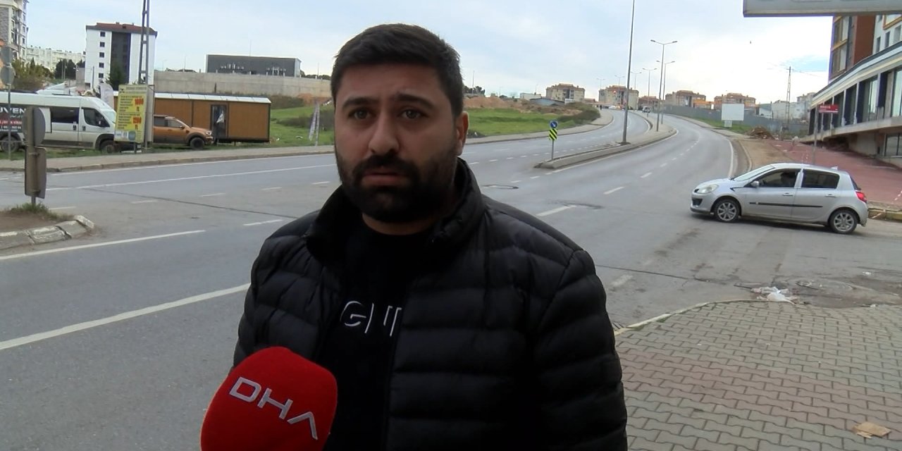 Tuzla'da Motosiklet Otomobile Çarptı : 2 Yaralı