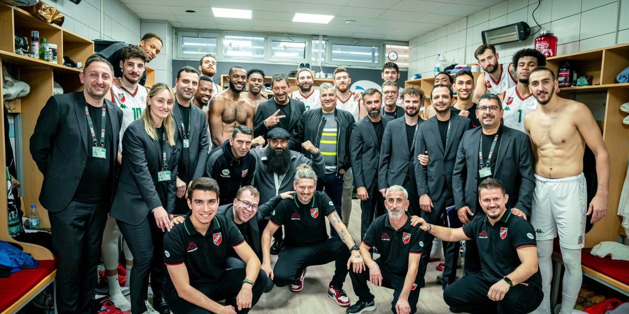 Pınar Karşıyaka'dan Üçlük Yağmuru