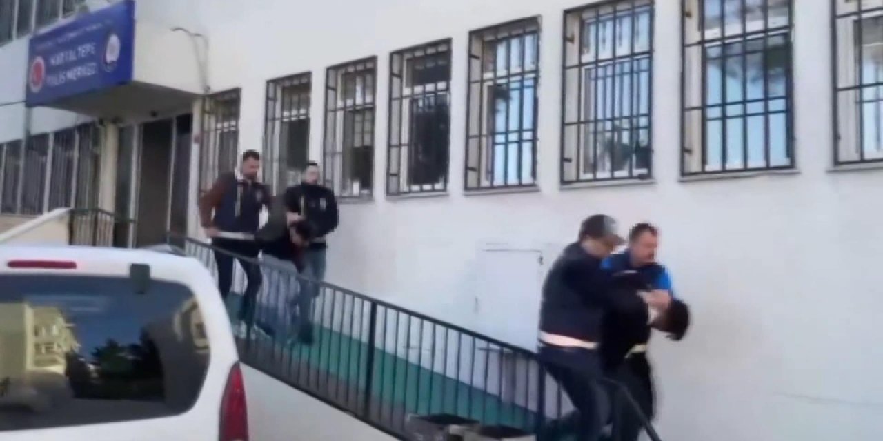 Bakırköy'de Orduya Ve Askere Hakaret Hakaret Ederek Yayın Yapan 4 Kişi Yakalandı