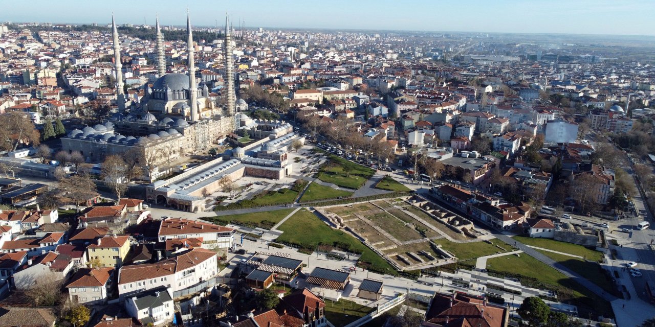 Selimiye Meydanı'ndaki 6 Asırlık Han İle Hamam Da Restore Edilecek