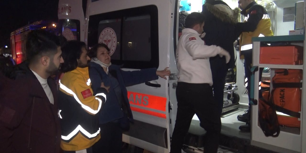 Avcılar D-100'deki Feci Kaza Kamerada: 4 Yaralı