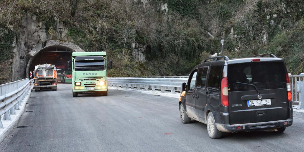 Heyelan Nedeniyle 5 Aydır Kapalı Olan Karadeniz- Akdeniz Yolu Yeniden Ulaşıma Açıldı