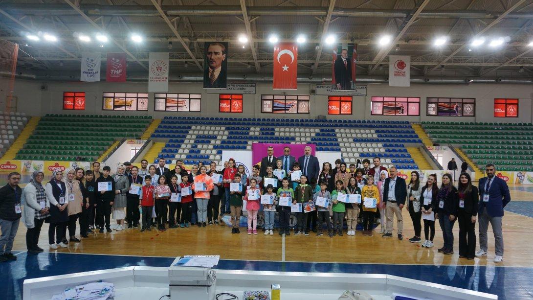 Akıl ve Zeka Oyunlar Rize il finalinde ödüller sahiplerini buldu