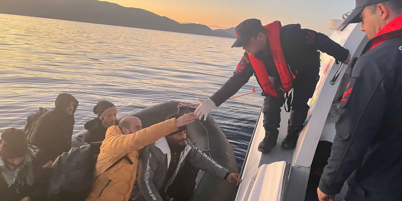 Bodrum'da 31 Kaçak Göçmen Yakalandı, 44 Kaçak Göçmen Kurtarıldı