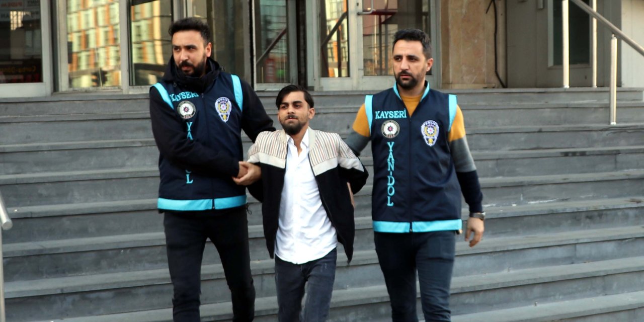 10 Kişiyi 210 Bin Tl Dolandıran Hükümlü, Mutfak Dolabındaki Gizli Bölmede Yakalandı