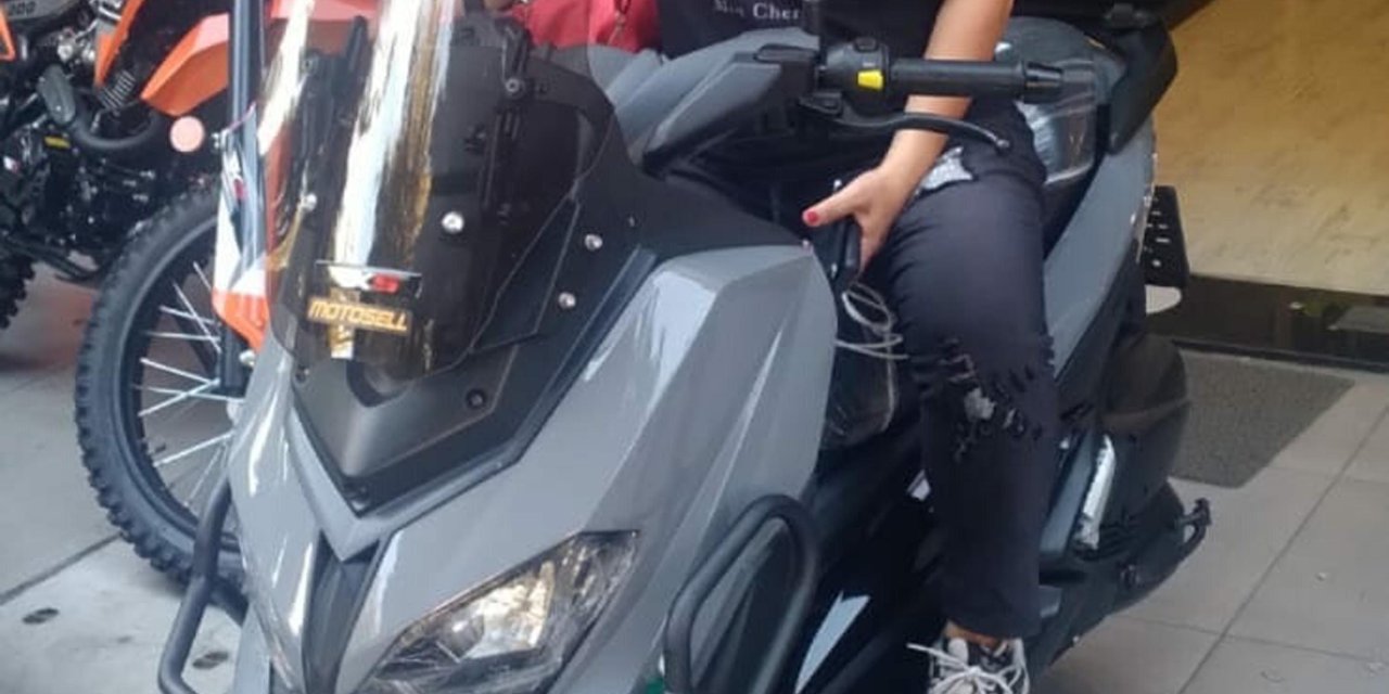 Otomobille Çarpışan Motosikletteki Kurye Zeynep, Hayatını Kaybetti