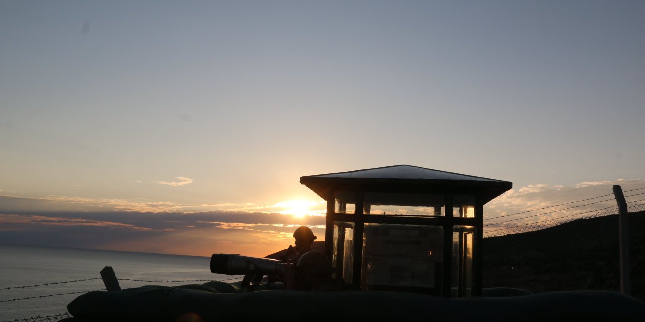 Msb: Yunanistan'a Geçmeye Çalışan 4'ü Fetö Mensubu 7 Kişi Yakalandı