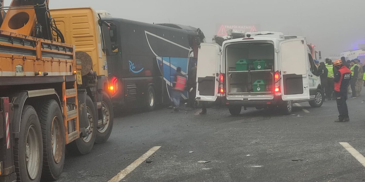 Sakarya'da Zincirleme Kaza: 10 Ölü, 59 Yaralı (3)