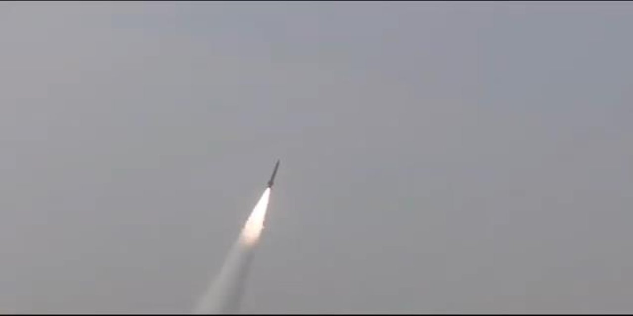 Pakistan, Fatah-2 Roketatar Sistemini Test Etti
