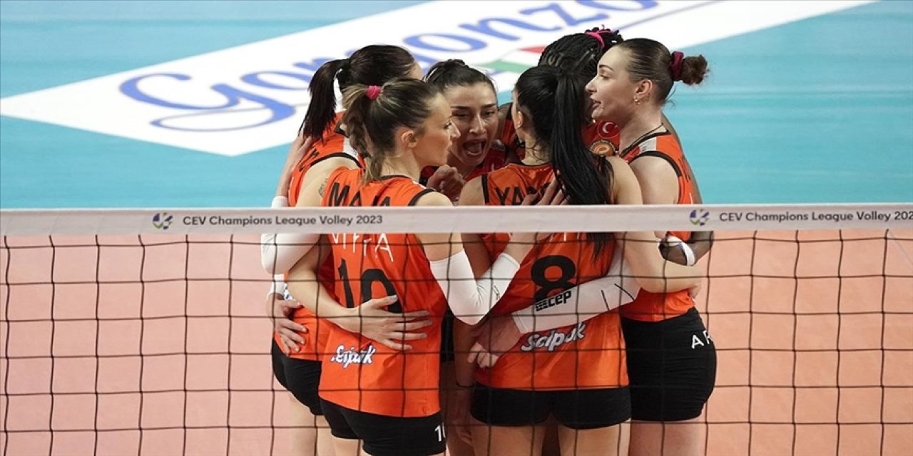 Eczacıbaşı Dynavit, Kadınlar CEV Şampiyonlar Ligi'nde finale odaklandı