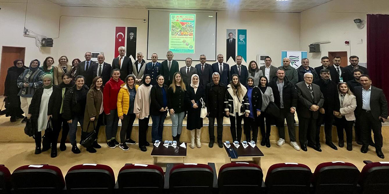 RTEÜ'de Türkiye Yüzyılında Rize Tarımı Konferansı