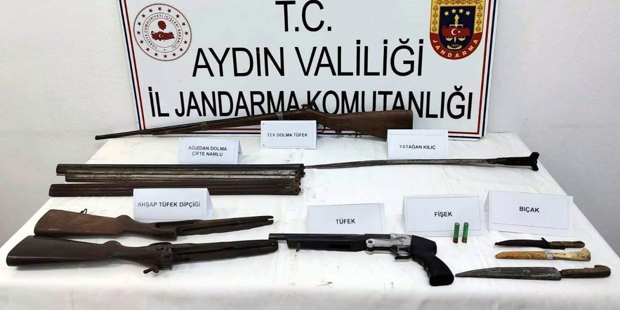 Aydın'da Osmanlı Dönemine Ait Kılıç Ele Geçirildi