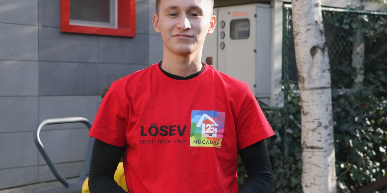 Lösemiyi Yendi, Lösemili Çocuklar İçin Gönüllü Oldu