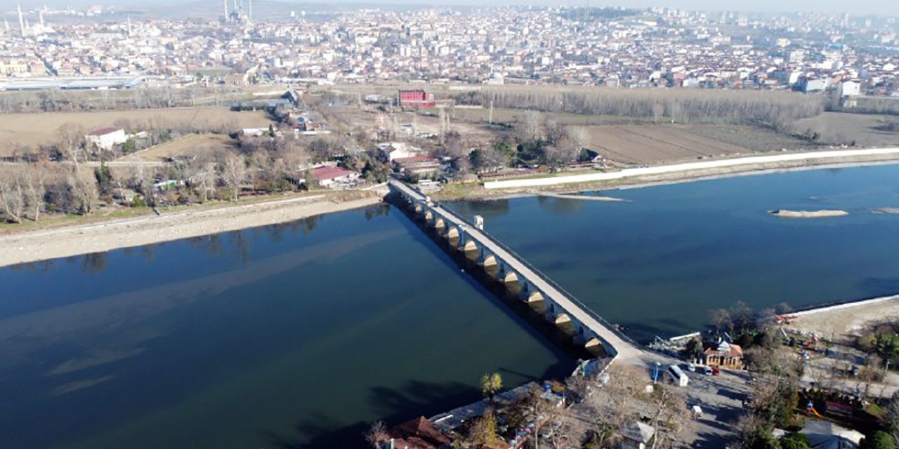 'tarihi Meriç Köprüsü'Nün Bilinmeyen Mimarı Hacegandan Edhem Efendi'