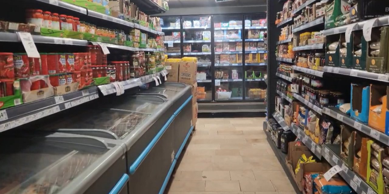 Asgari Ücretin Açıklanmasıyla Marketlerde Etiket Değiştirme Mesaisi