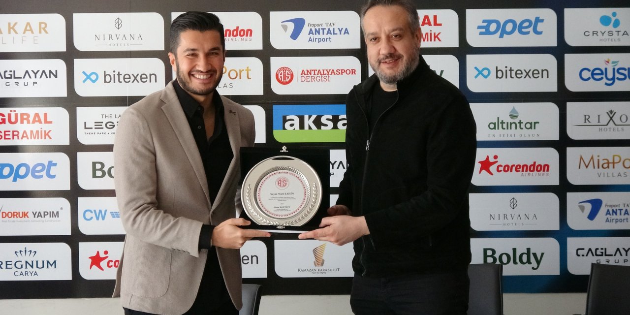 Antalyaspor'dan Ayrılan Nuri Şahin: Karalar Bağlamaya Gerek Yok