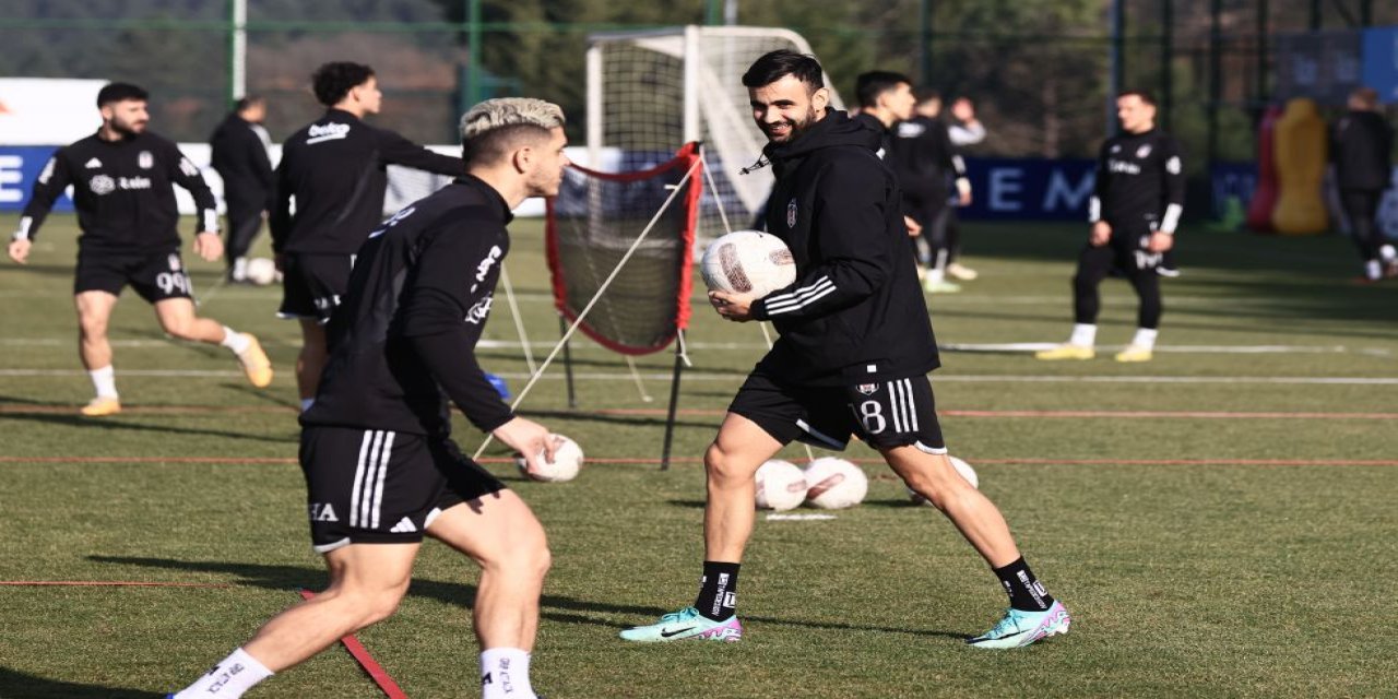 Beşiktaş’ta Rachid Ghezzal Takımla Birlikte Çalıştı