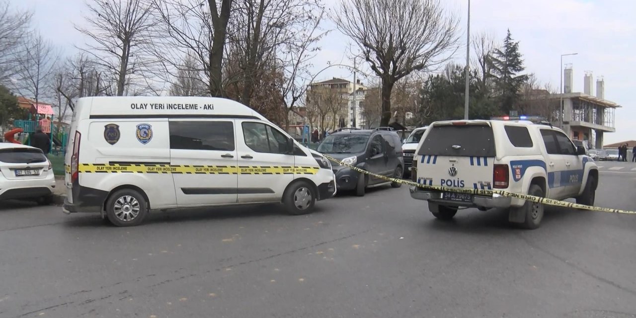Sultangazi'de Kalaşnikoflu Çatışma; Sokaktan Geçen 15 Yaşındaki Büşra Ağır Yaralandı