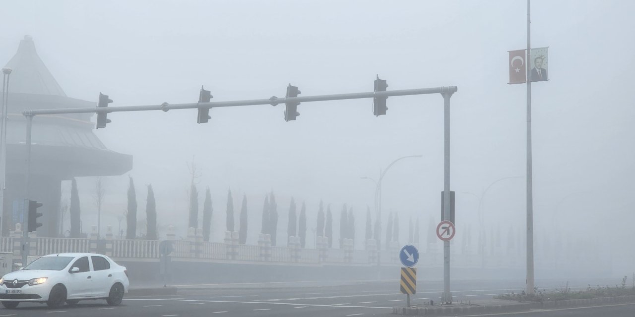 Diyarbakır'da Uçuşlara Sis Engeli